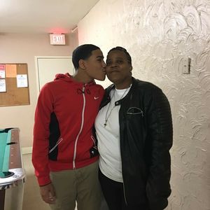 Meet your Posher, Romona